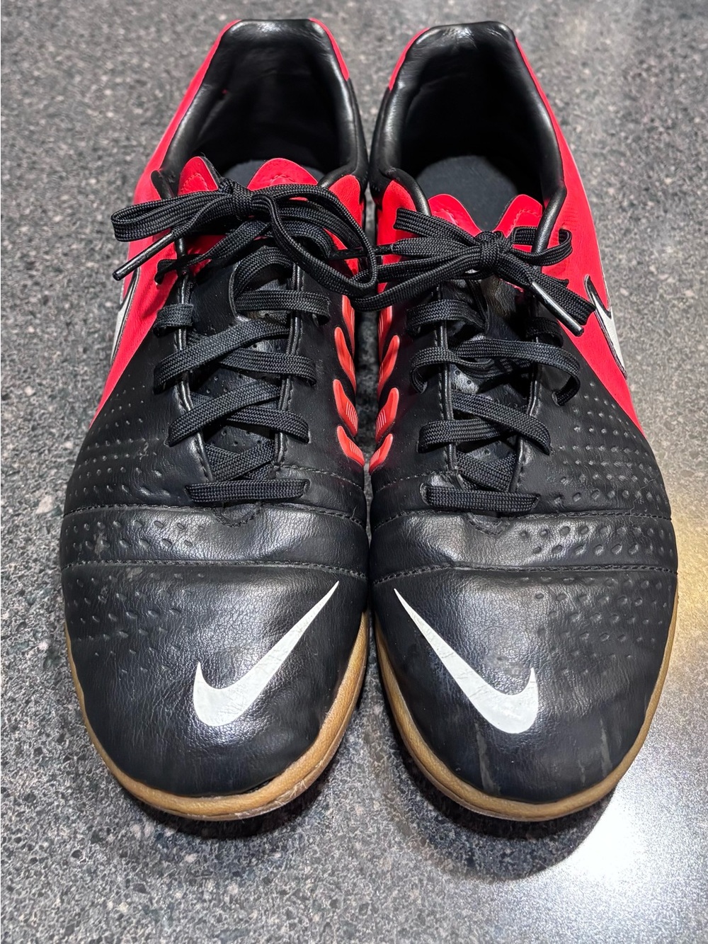Nike CTR 360 LIBRETTO III IC Men’s Size 7.5 Indoor Soccer Shoes